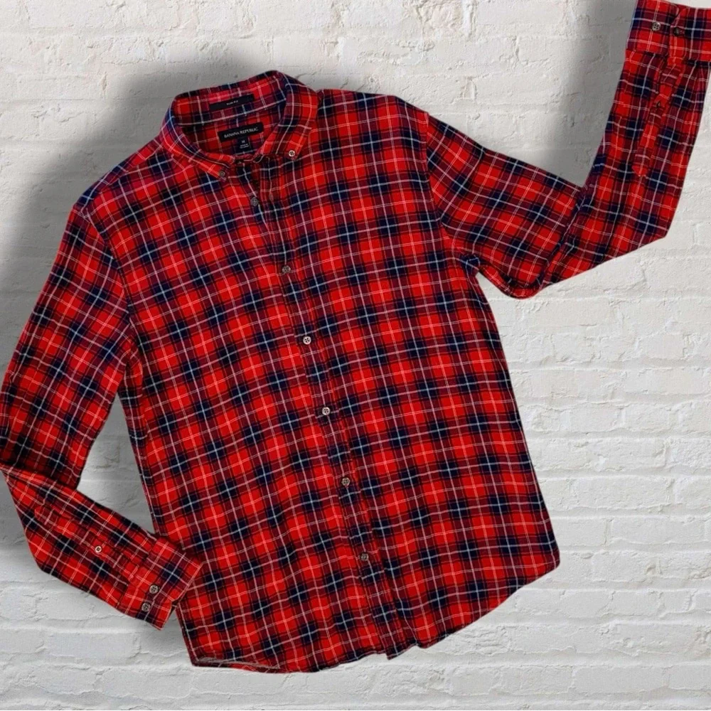 Banana Republic Slim Fit Plaid Flannel Shirt Red Navy Check Cotton Medium